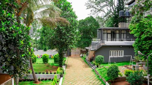 thavika silverwood residence yelagiri