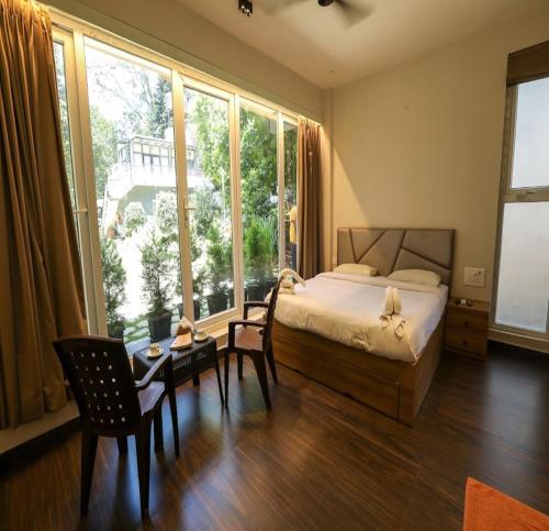 thavika silverwood residence yelagiri