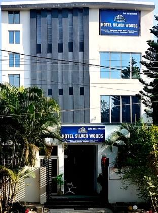 hotel silver woods ranchi