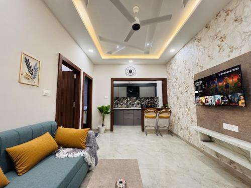 home escape 1bhk elite near mahalaxmi nagar
