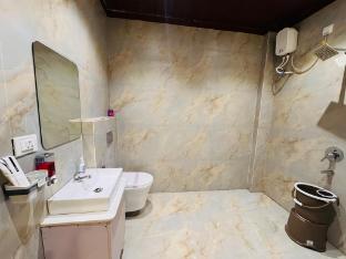 home escape 1bhk elite near mahalaxmi nagar