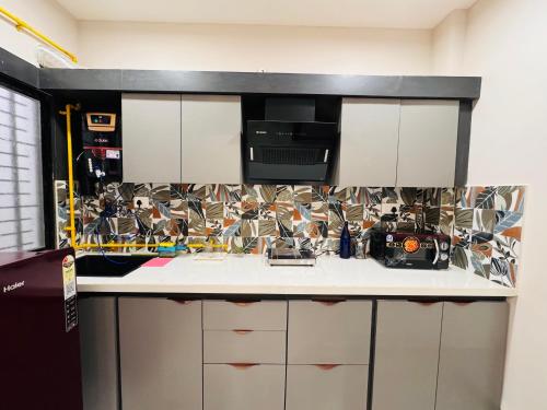 Home Escape 1Bhk Elite Near Mahalaxmi Nagar,,3 star