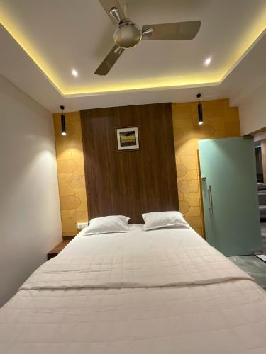 eleven views by fracspace