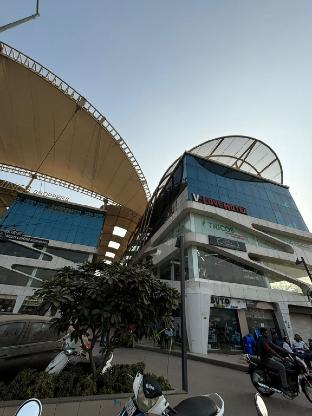 V Love Hotel,,3 star