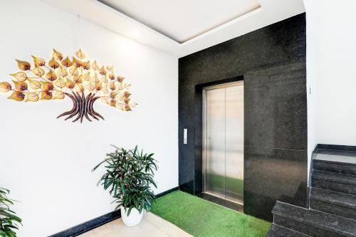 Townhouse The Nawab Hotel And Banquet,,4 star