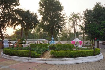 hotel shree krishna jungle resort