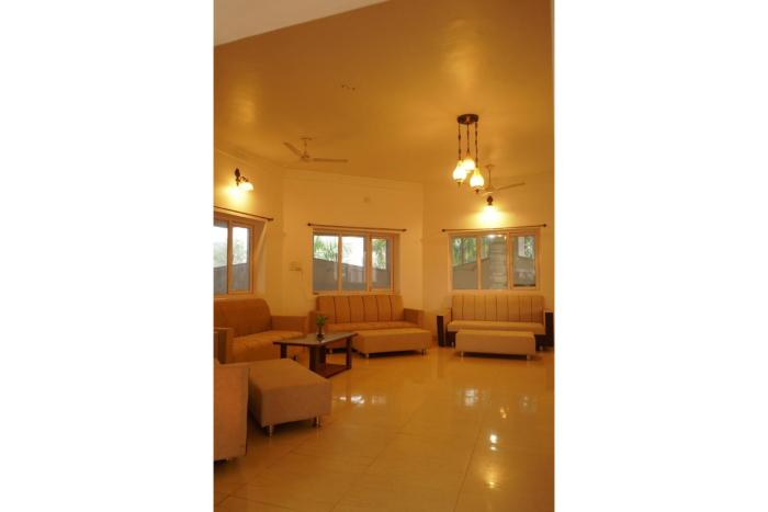 hotel shree krishna jungle resort