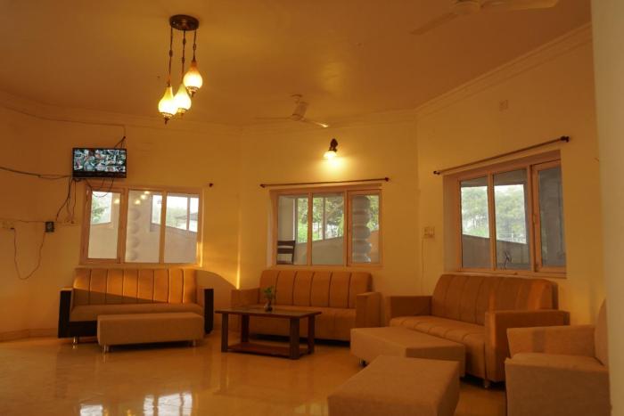 hotel shree krishna jungle resort