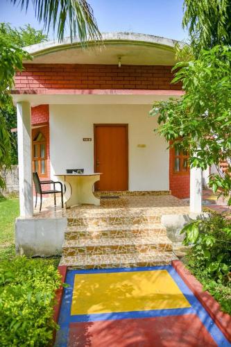 Hotel Shree Krishna Jungle Resort,,2 star