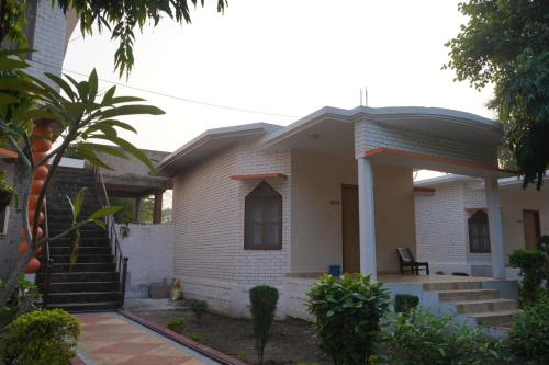 hotel shree krishna jungle resort