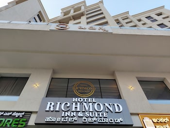 richmond inn and suites