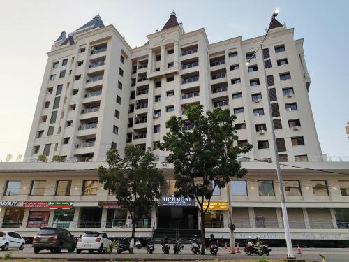 Richmond Inn And Suites,,4 star