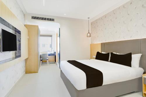 Super Townhouse Oak Aecs Layout Brookfield,,4 star