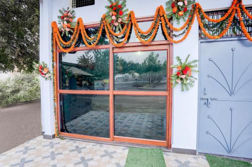 hotel o aashiyana hotel and restaurant