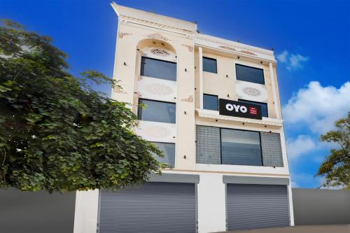 super hotel o bal gopal