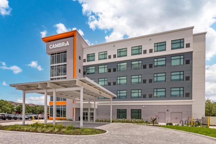cambria hotel tampa brandon