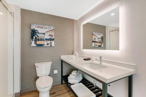 cambria hotel tampa brandon