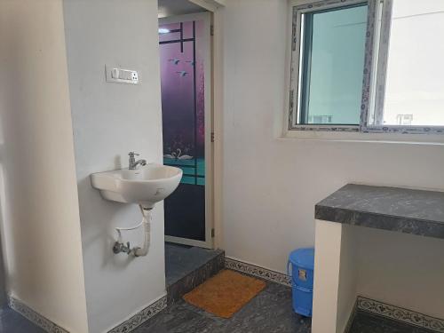 nks service apartment