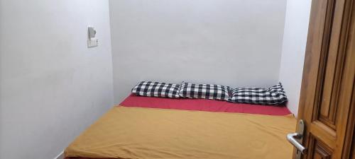 nks service apartment