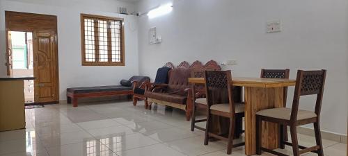 nks service apartment