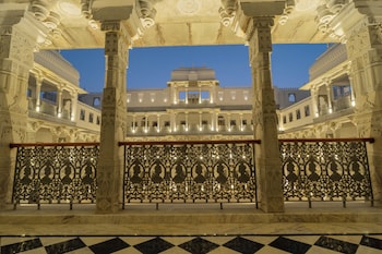 daulatgarh resort
