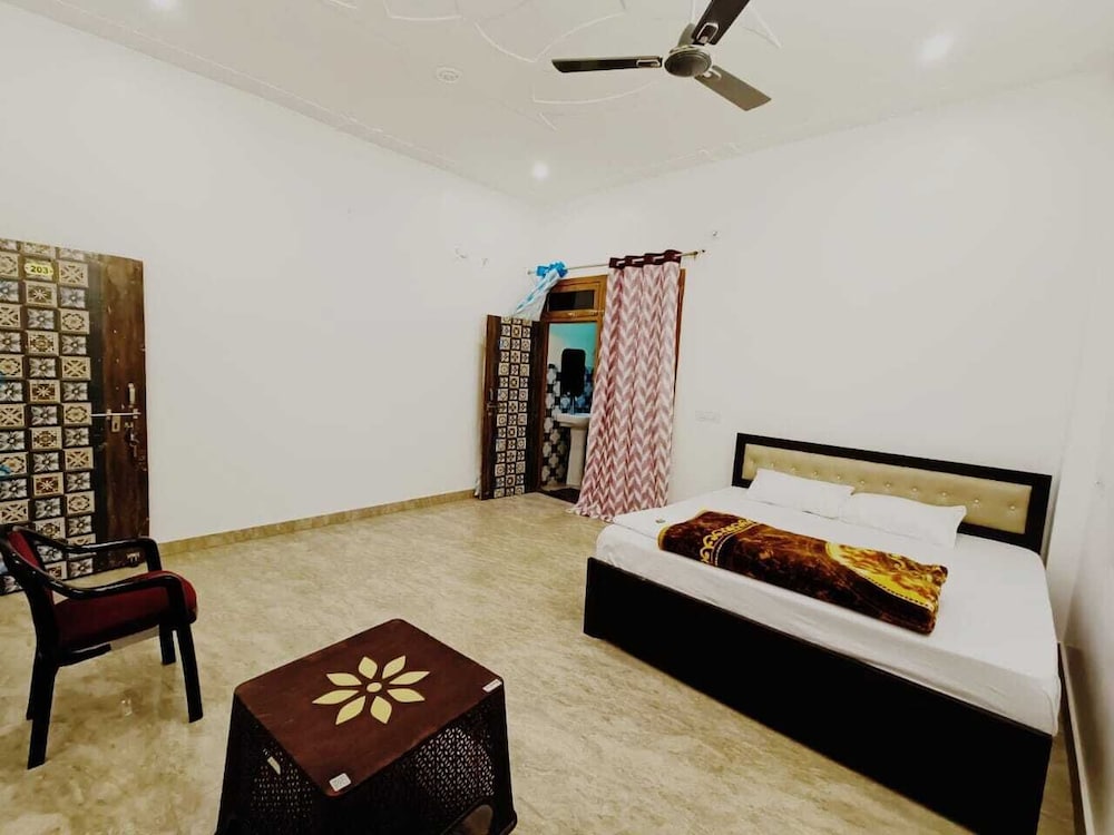 hotel awadh by khwahish hospitality