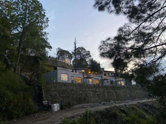 anupraas resort