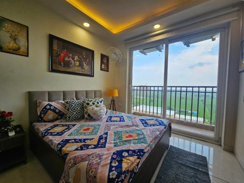 Ultra Luxury Flat 802 By Bliss Stay,,5 star