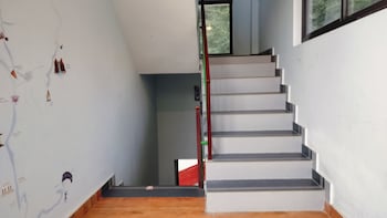 Lill Sparrow By The Verdant Escapes,,2 star