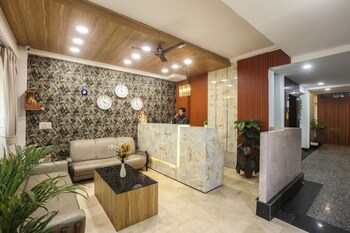 hotel emerald suites and banquet