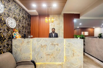 hotel emerald suites and banquet