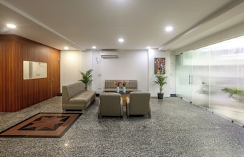 hotel emerald suites and banquet