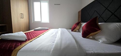 Shreem Sesha Sai Residency,,5 star