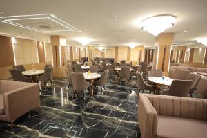 the altruist hotel sec 57