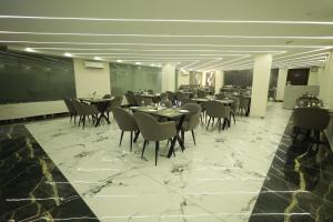 the altruist hotel sec 57