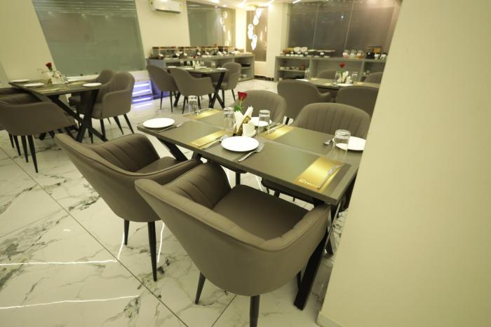 the altruist hotel sec 57