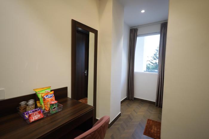 the altruist hotel sec 57