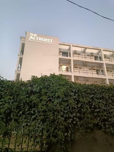 The Altruist Hotel Sec-57,,3 star
