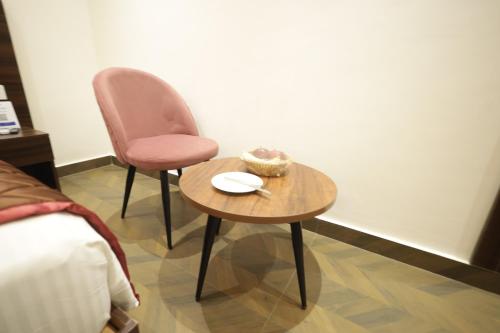 the altruist hotel sec 57