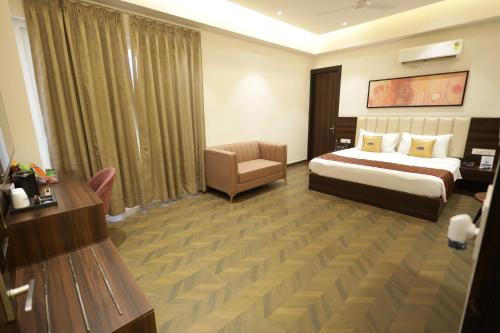 the altruist hotel sec 57