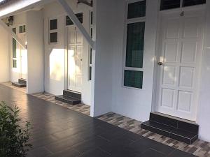 ulek cottage