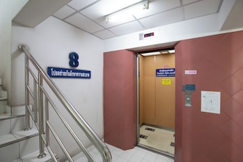 d haus ngamwongwan residence