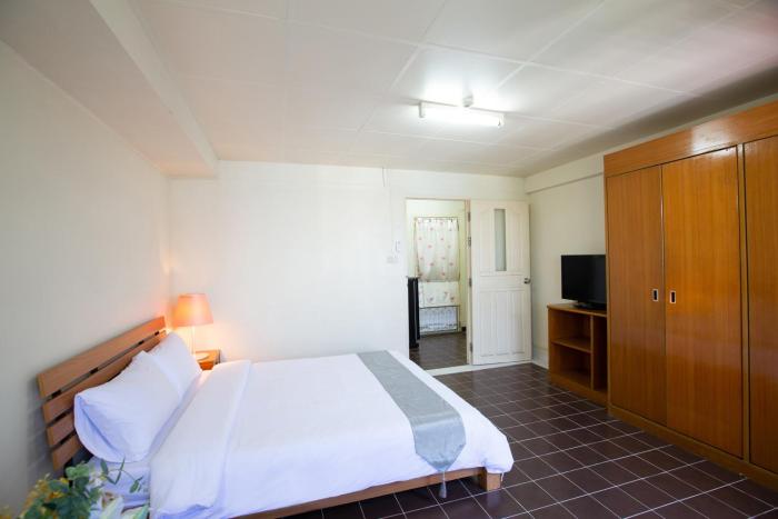 d haus ngamwongwan residence