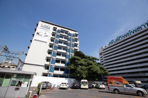 d haus ngamwongwan residence