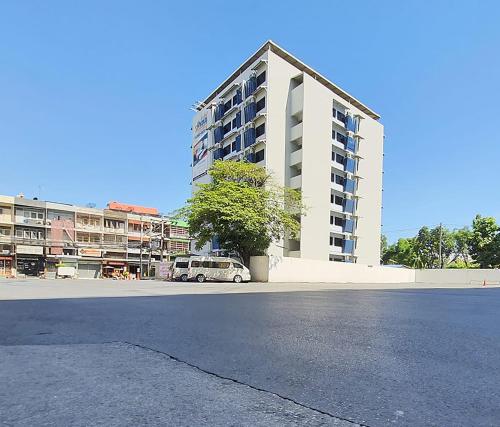 d haus ngamwongwan residence