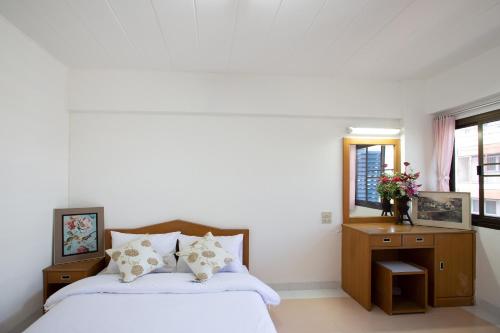 d haus ngamwongwan residence