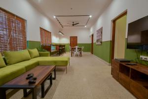 snore summore hostel in koramangala