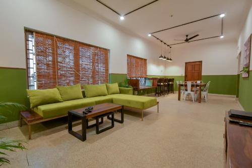 Snore Summore, Hostel In Koramangala,,2 star