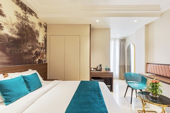 hotel royal bagh opposite city park