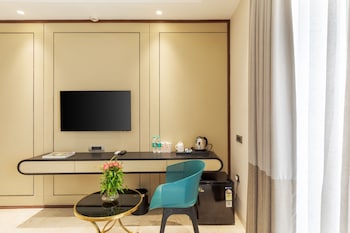 hotel royal bagh opposite city park